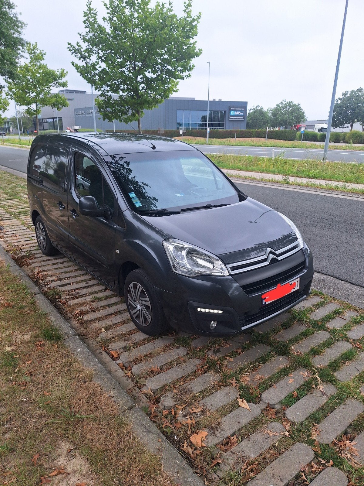 Citroen berlingo, Auto's, Bestelwagens en Lichte vracht, Particulier, Cruise Control, Trekhaak, Citroën, Diesel, Euro 6, Handgeschakeld