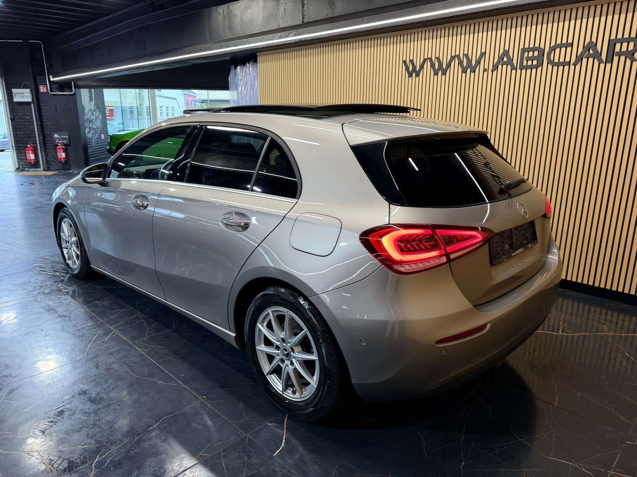 Mercedes-Benz A-Klasse 180 D * GARANTIE 12 MOIS * SPORT * 1E, Auto's, Gebruikt, 4 cilinders, 116 pk, https://public.car-pass.be/vhr/80fb2e28-e9dc-4d70-a3bd-ae8b6107b361