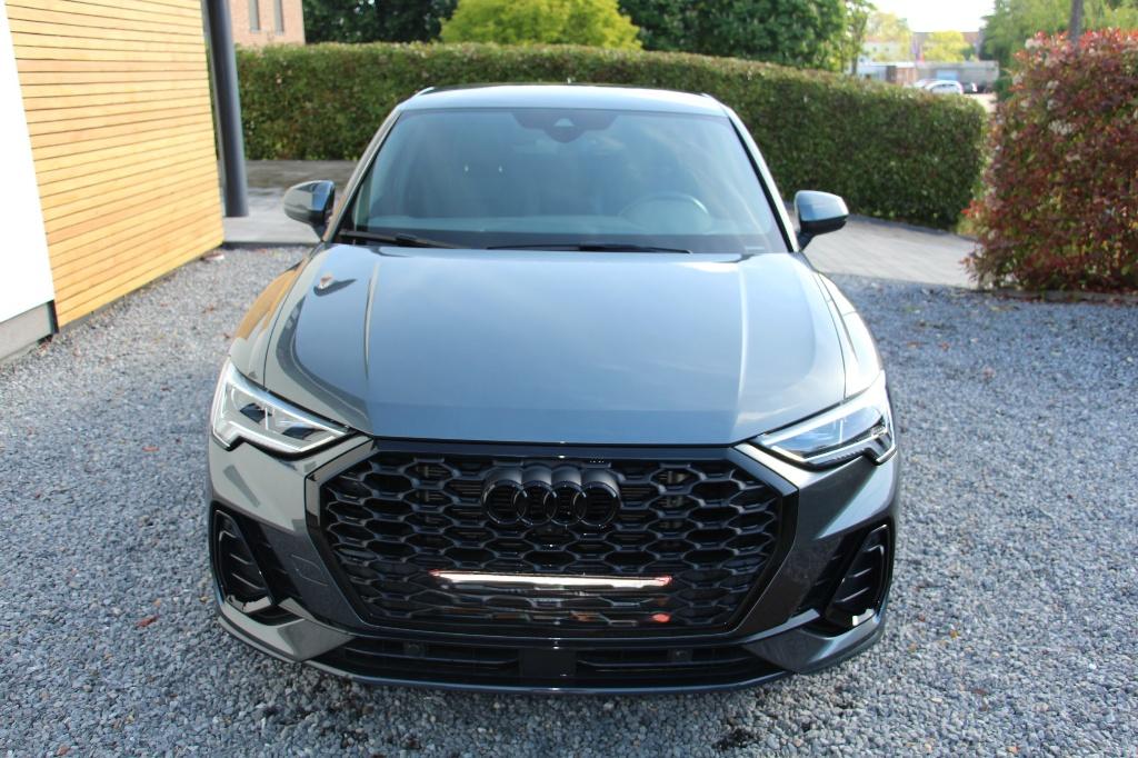 Audi Q3 Sportback 35 tsfi versnellingsbak 04-2024, Auto's, Audi, Bedrijf, 5 zetels, Q3, Automaat