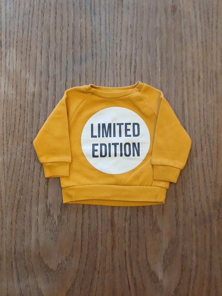 Okergele baby sweater "Limited Edition" Primark – Maat 68, Enfants & Bébés, Vêtements de bébé | Taille 68, Garçon, Enlèvement ou Envoi