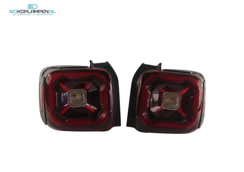 Jeep Renegade achterlicht links + rechts LED, Jeep, Gebruikt, -, Verzenden