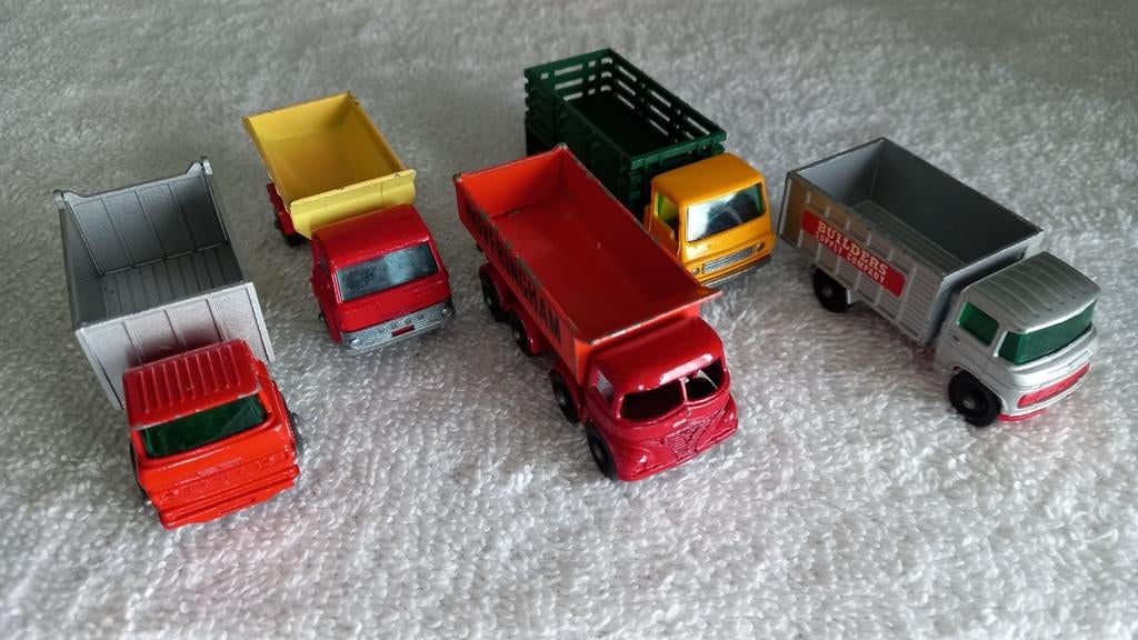 Matchbox 5 vrachtwagens, Ophalen