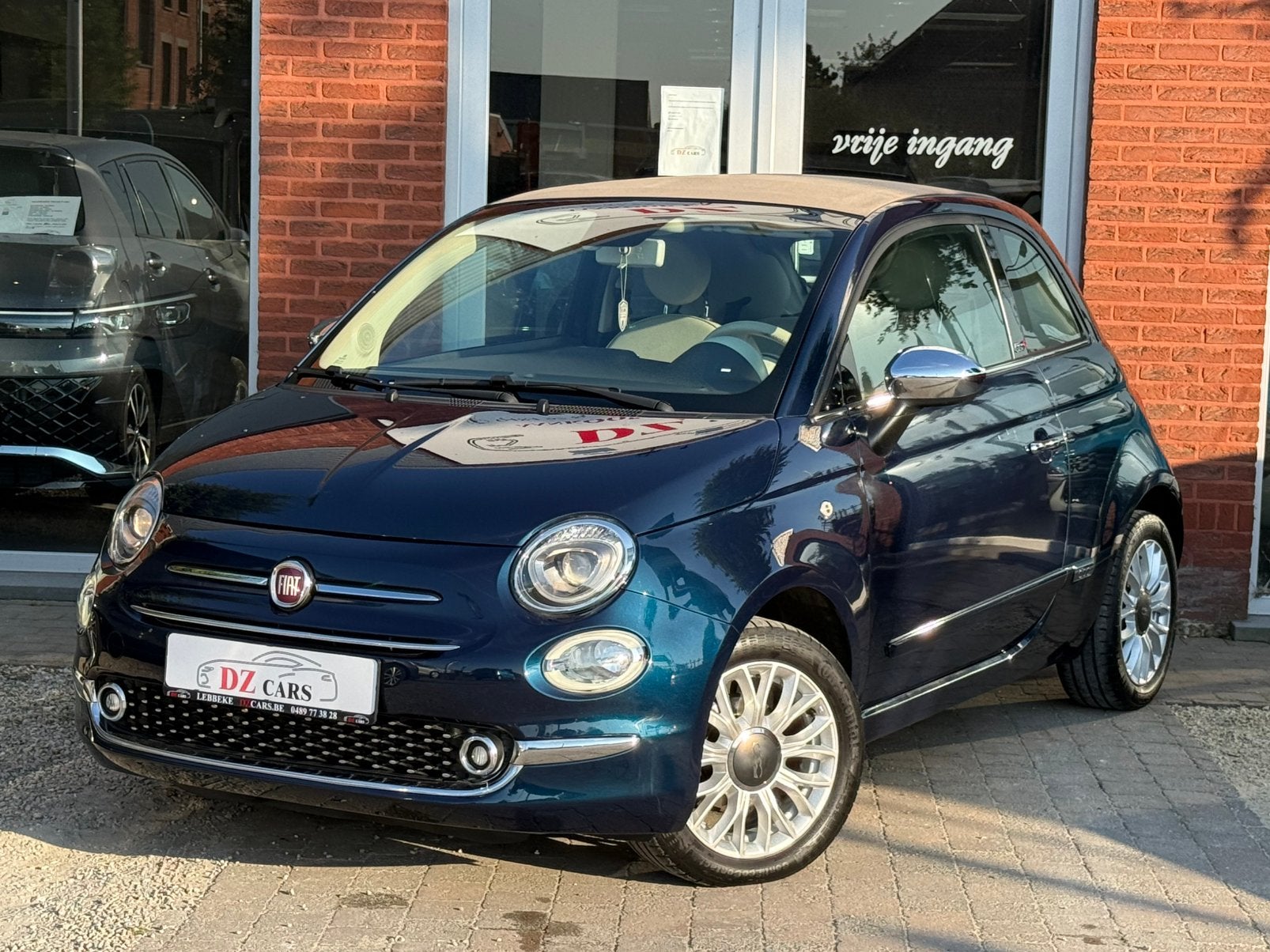 FIAT 500C 1.2I 69PK |NAVI | APPLE CARPLAY | AIRCO | LED |, Voorwielaandrijving, 4 zetels, Stof, 1097 kg