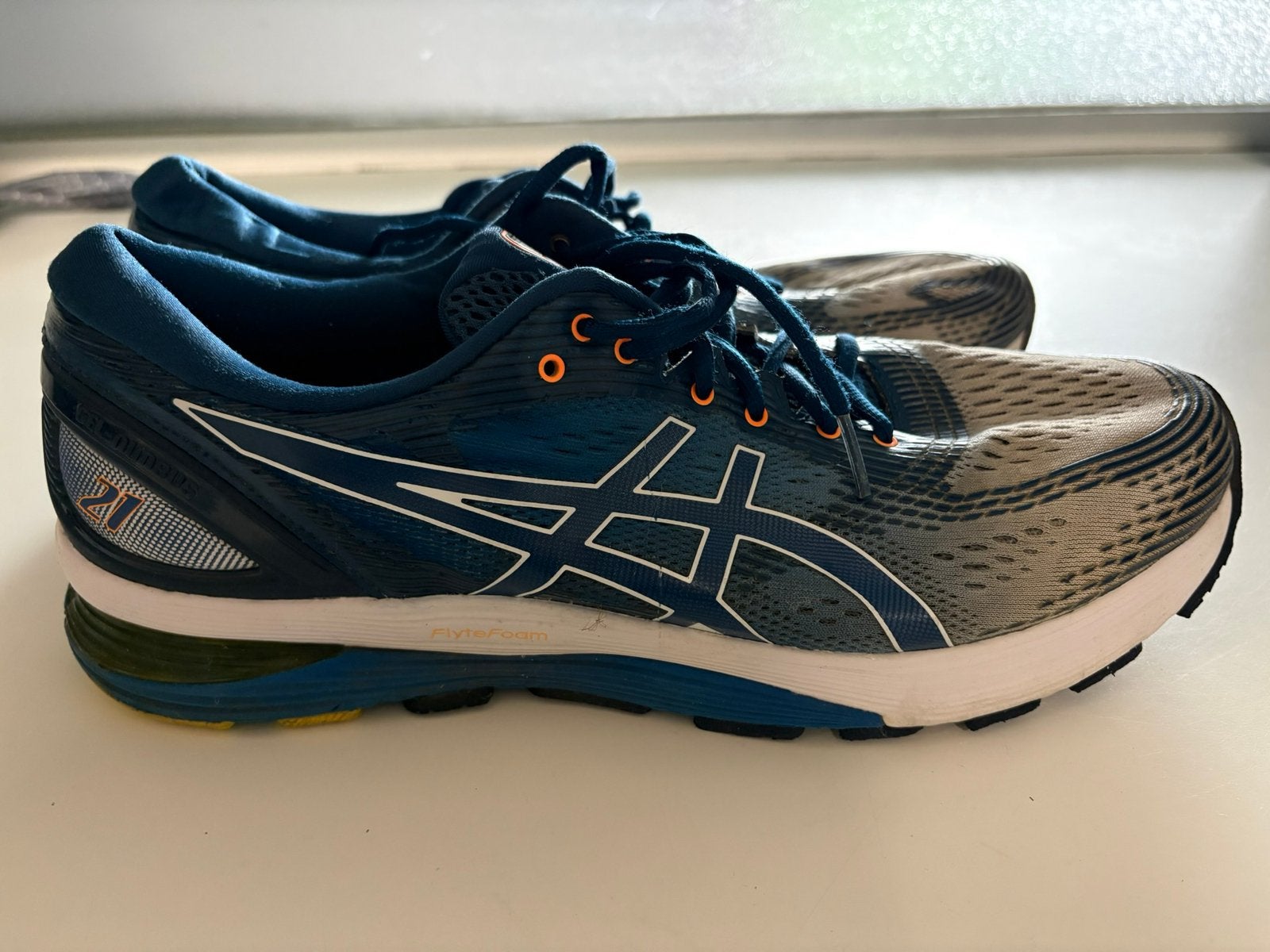 ASICS Gel-Nimbus 21 – Taille 45 – Chaussures de running, Sports & Fitness, Enlèvement ou Envoi, Comme neuf, Course à pied, Asics
