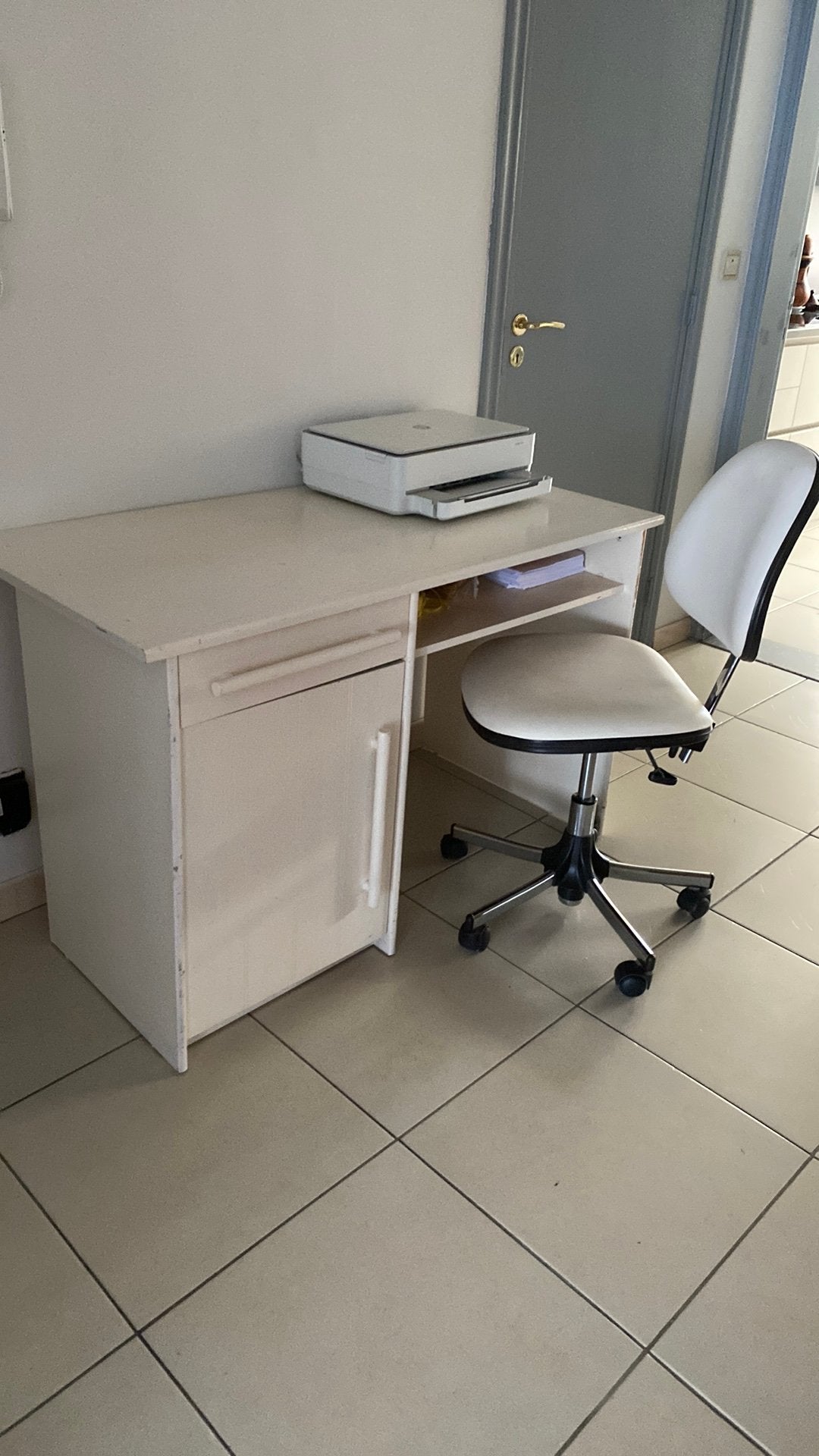 Lot de bureau et chaise et imprimante HP, Enlèvement, Comme neuf