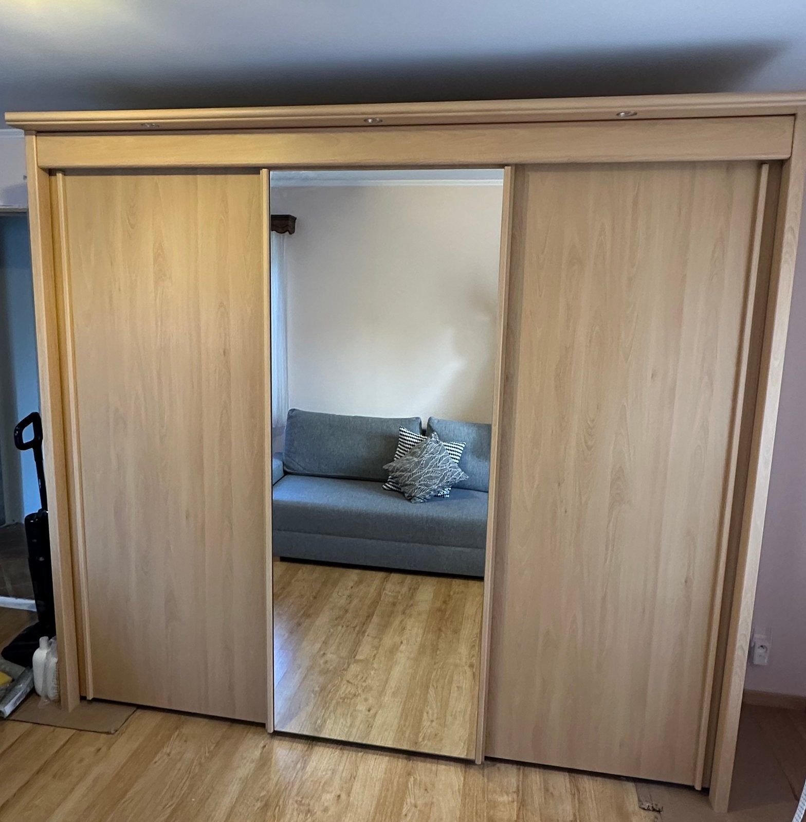Armoire trois portes coulissantes, Enlèvement, Utilisé