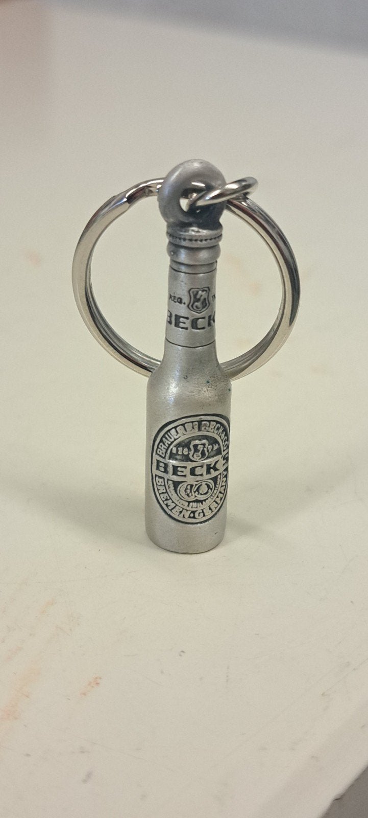 beck's bier vintage  ijzeren sleutelhanger, Verzamelen, Sleutelhangers, Ophalen of Verzenden, Nieuw, Merk