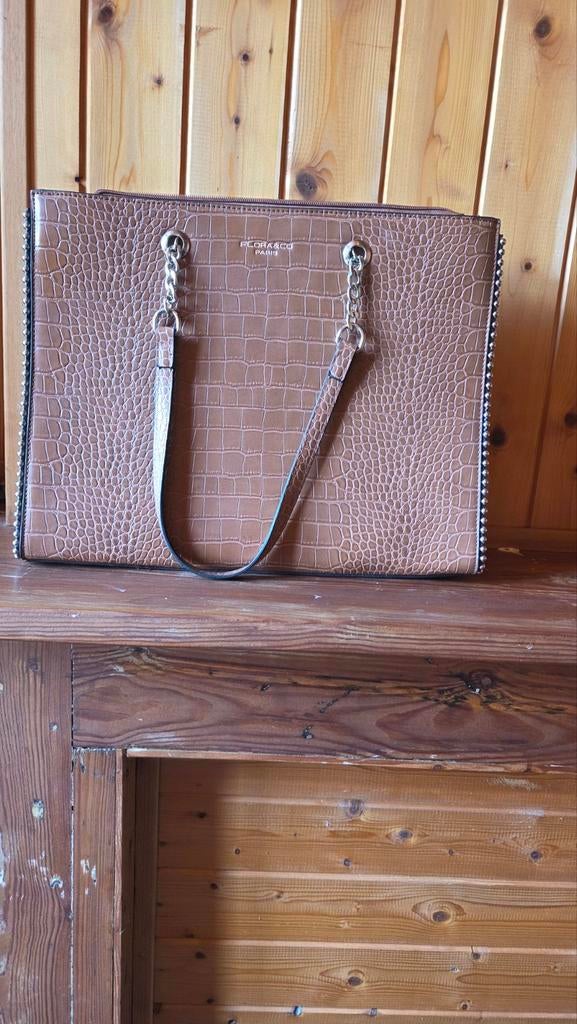 Dames hand tas, Handtassen en Accessoires, Tassen | Damestassen, Ophalen, Nieuw, Bruin, Handtas
