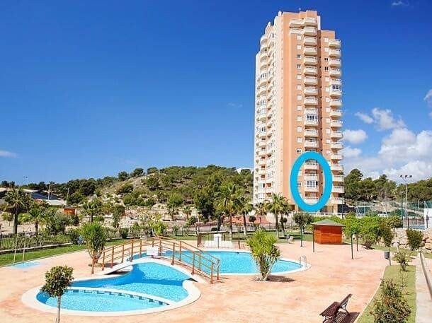 Benidorm APPARTEMENT te huur, Vacances, Maisons de vacances | Espagne, Appartement, Jardin, TV, Machine à laver, Piscine