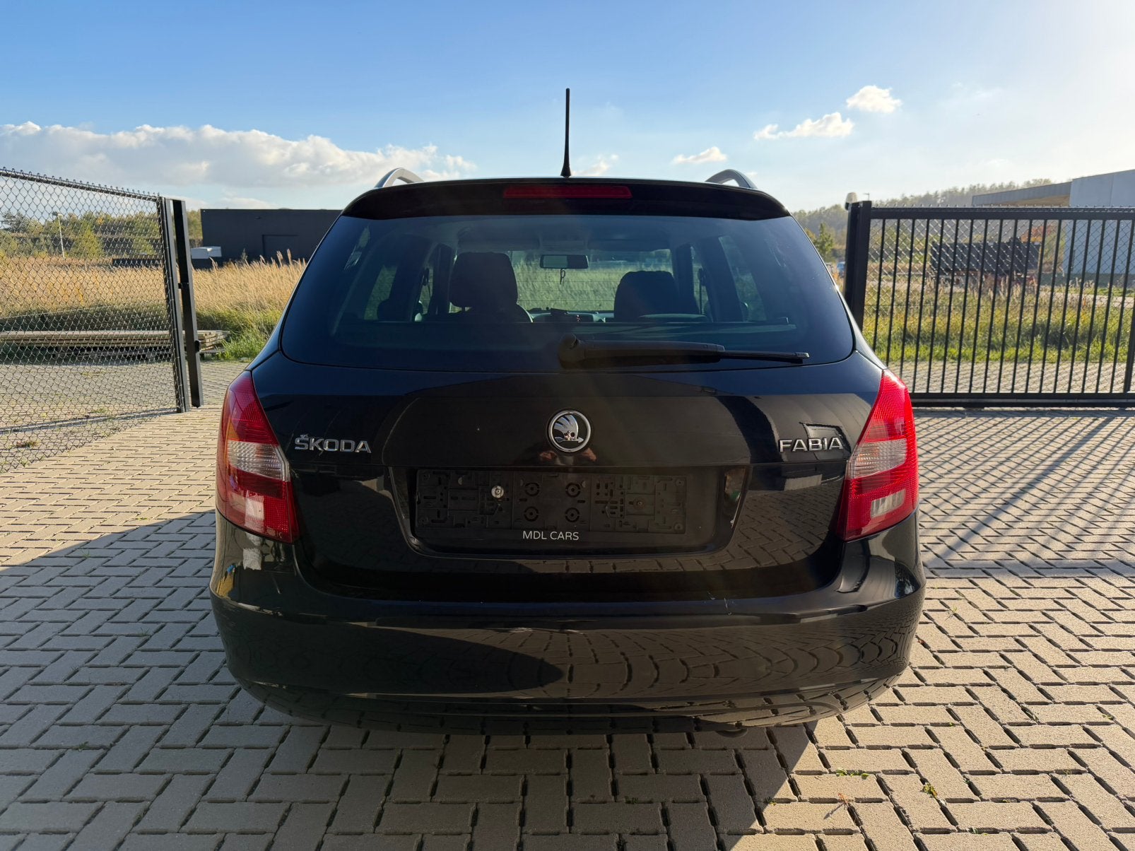 Skoda Fabia 1.2 Benzine - 2014 - Black Edition, Autos, Euro 5, Achat, Entreprise, Garantie prolongée
