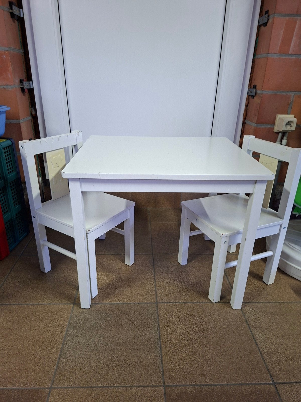 Kindertafeltje + stoeltjes, Ophalen
