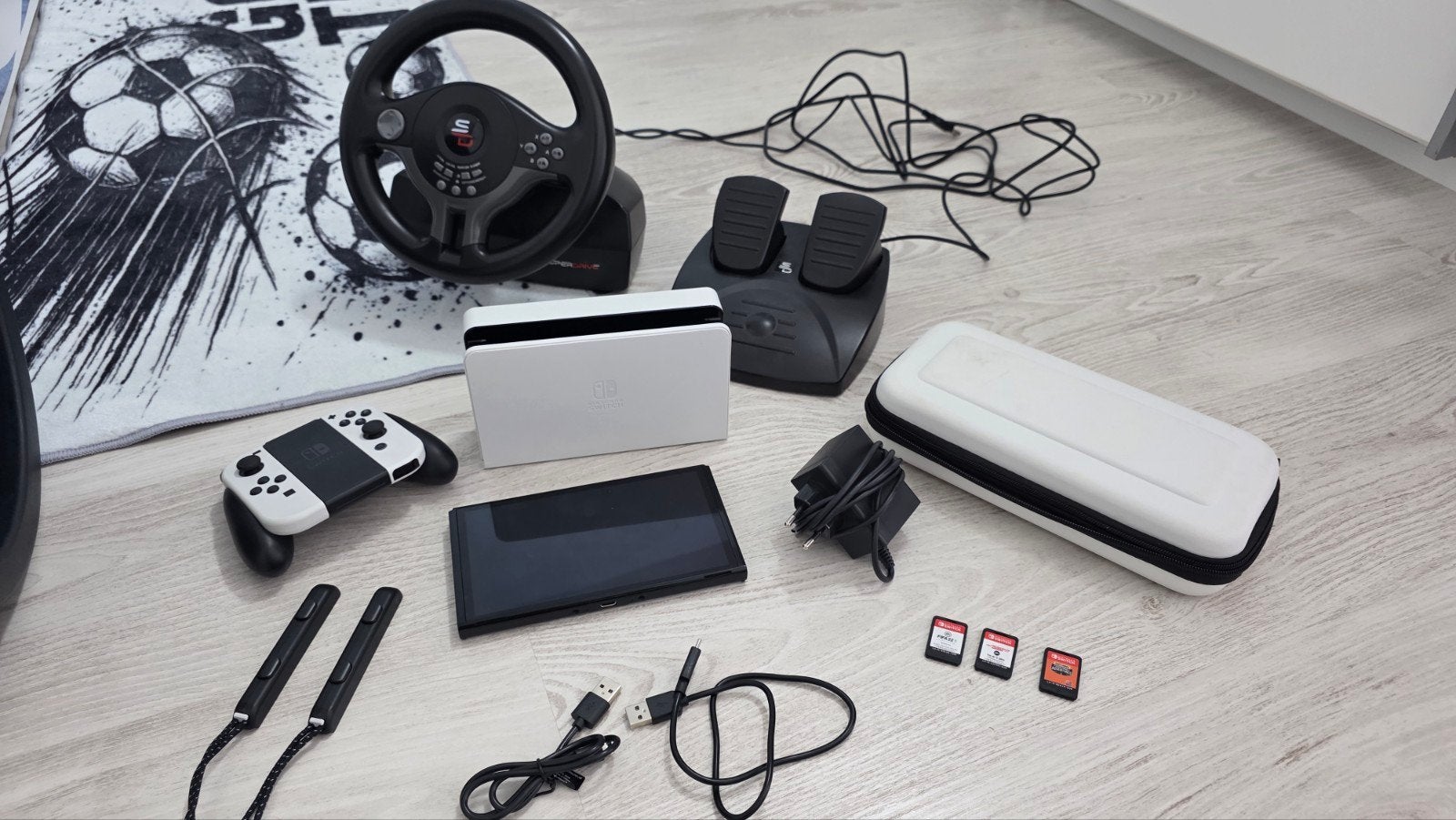 Nintendo switch Oled + pédalier et volant, Consoles de jeu & Jeux vidéo, Enlèvement, Switch OLED