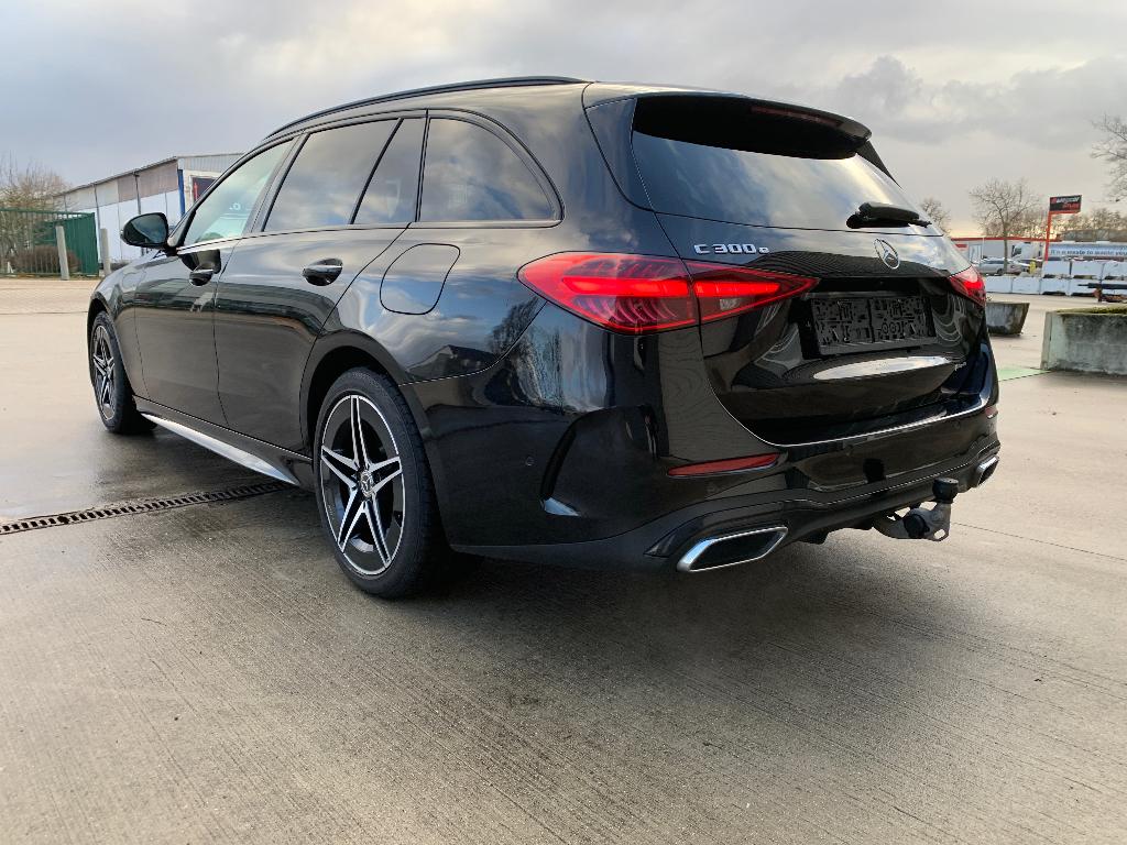 Netto 28.504 Euro/C300 /AMG LINE/NIGHTPACK/TREKHAAK/CAMERA, Auto's, Automaat, 4 cilinders, Zwart, Bedrijf