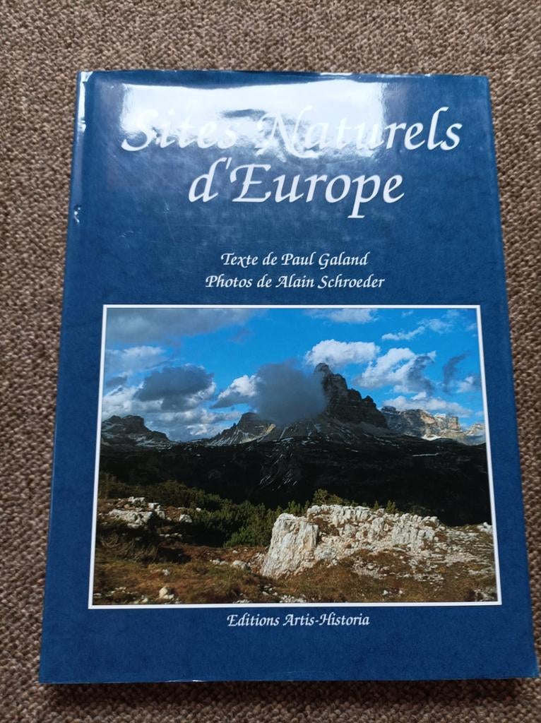Boek Sites naturels d'Europe, Ophalen of Verzenden, Zo goed als nieuw
