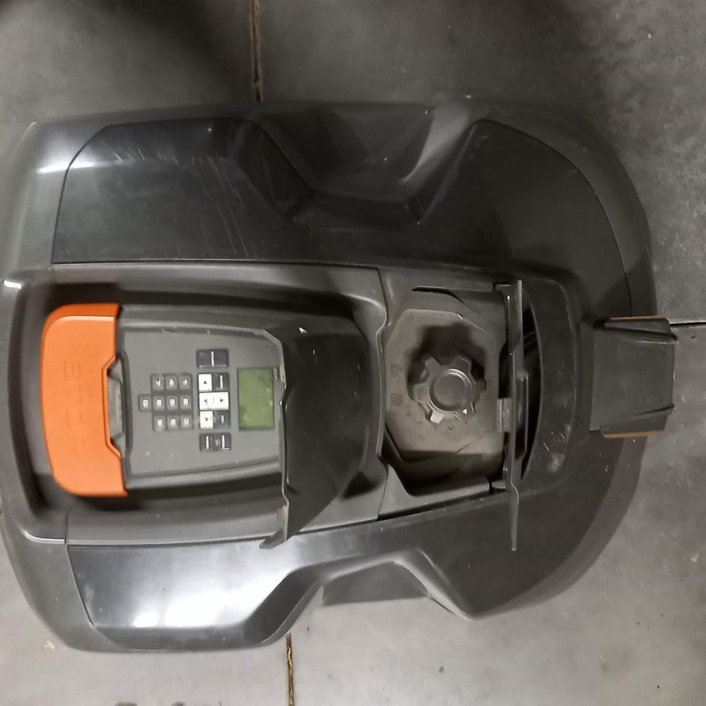 Robot tondeuse " HUSQVARNA ", Ophalen
