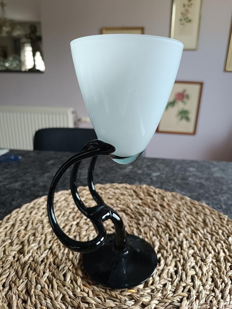 Ravissant vase noir et blanc, Enlèvement ou Envoi, Comme neuf, Blanc