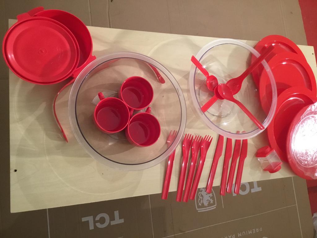 ENSEMBLE COUVERT PIC NIC…..NEUF, Neuf, Rouge, Récipient ou Bol
