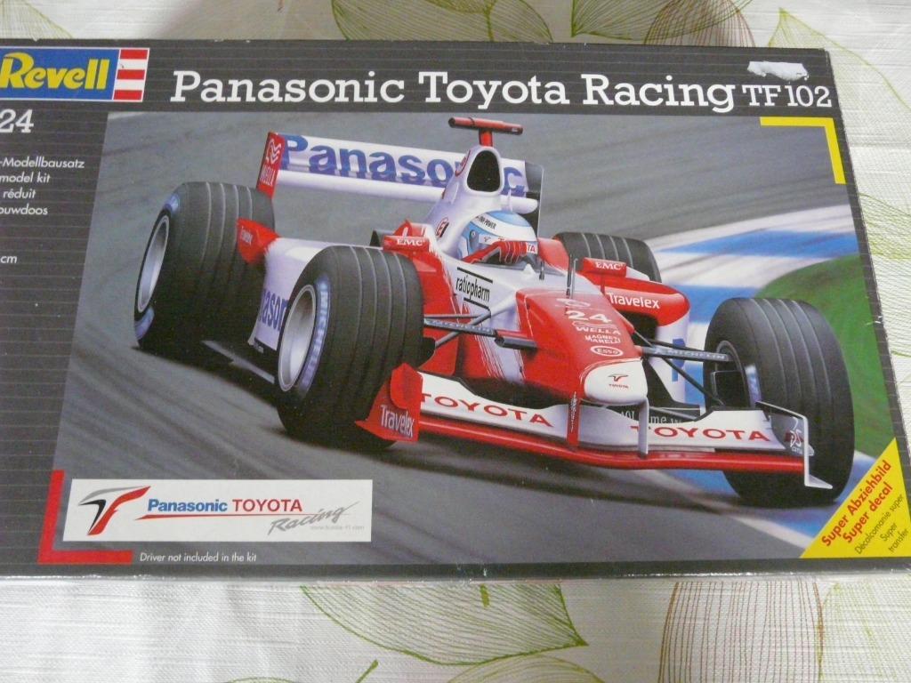 TOYOTA PANASONIC RACING TF 102 REVELL 1/24, Hobby en Vrije tijd, Auto, Verzenden, Revell, Groter dan 1:32