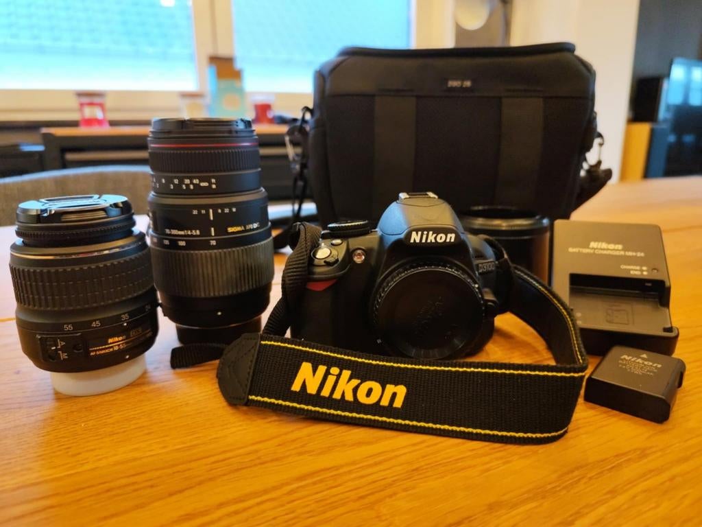 Nikon D3100, Enlèvement, Nikon