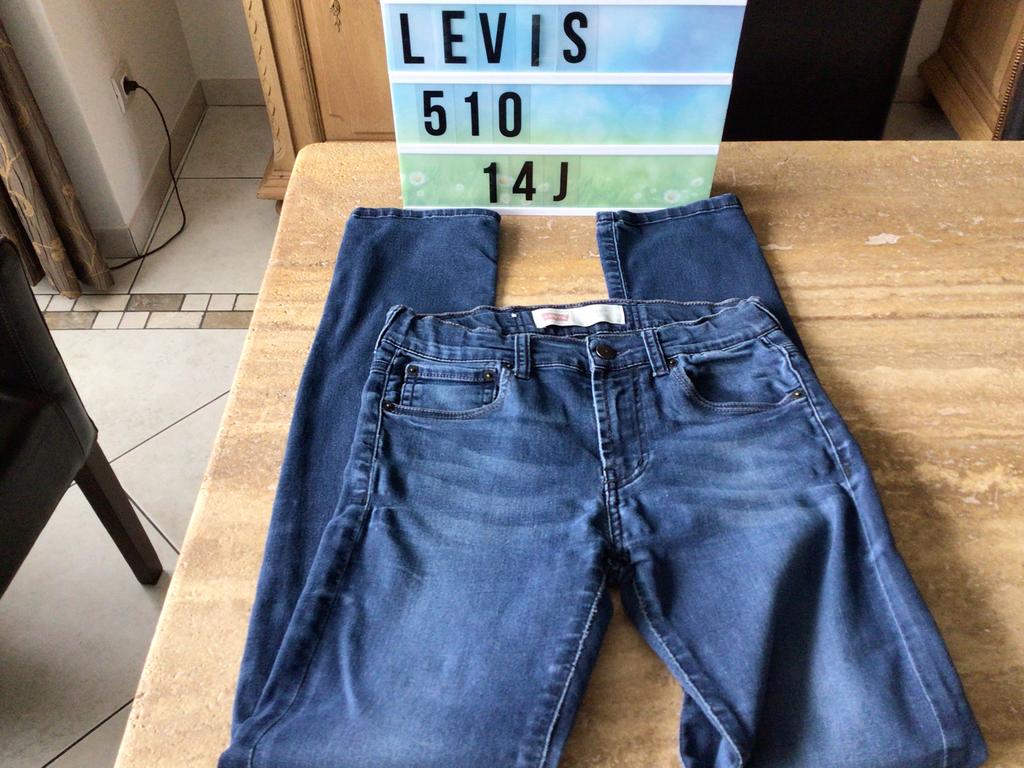 Jeans  levi,s 510 leeftijd 14 jaar, Ophalen, Zo goed als nieuw
