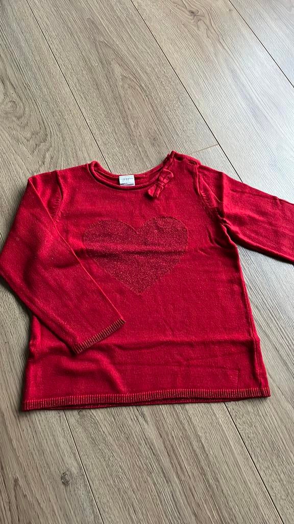Rood truitje hart mt92 H&M, Kinderen en Baby's, Kinderkleding | Maat 92, Gebruikt, Meisje, Trui of Vest, H&M