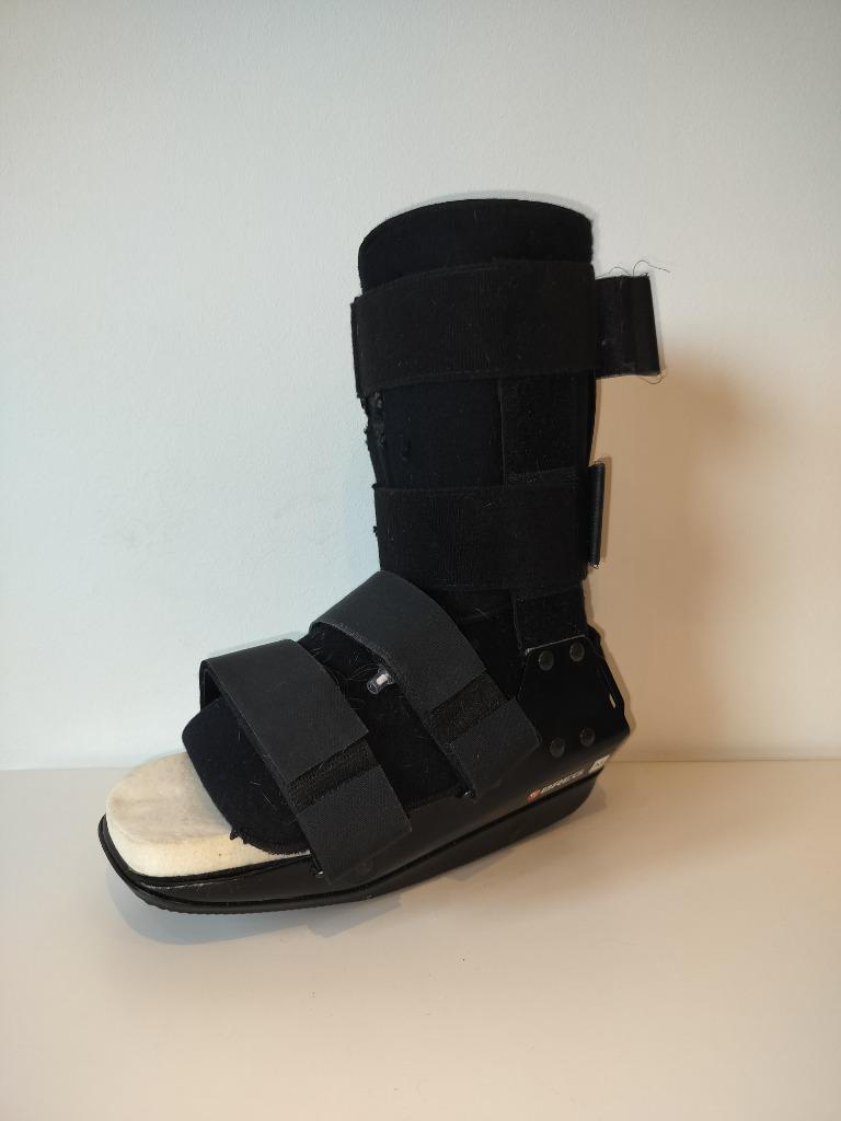 Enkel of Voet Brace - Breg Maat Medium, Diversen, Verpleegmiddelen, Ophalen of Verzenden, Gebruikt