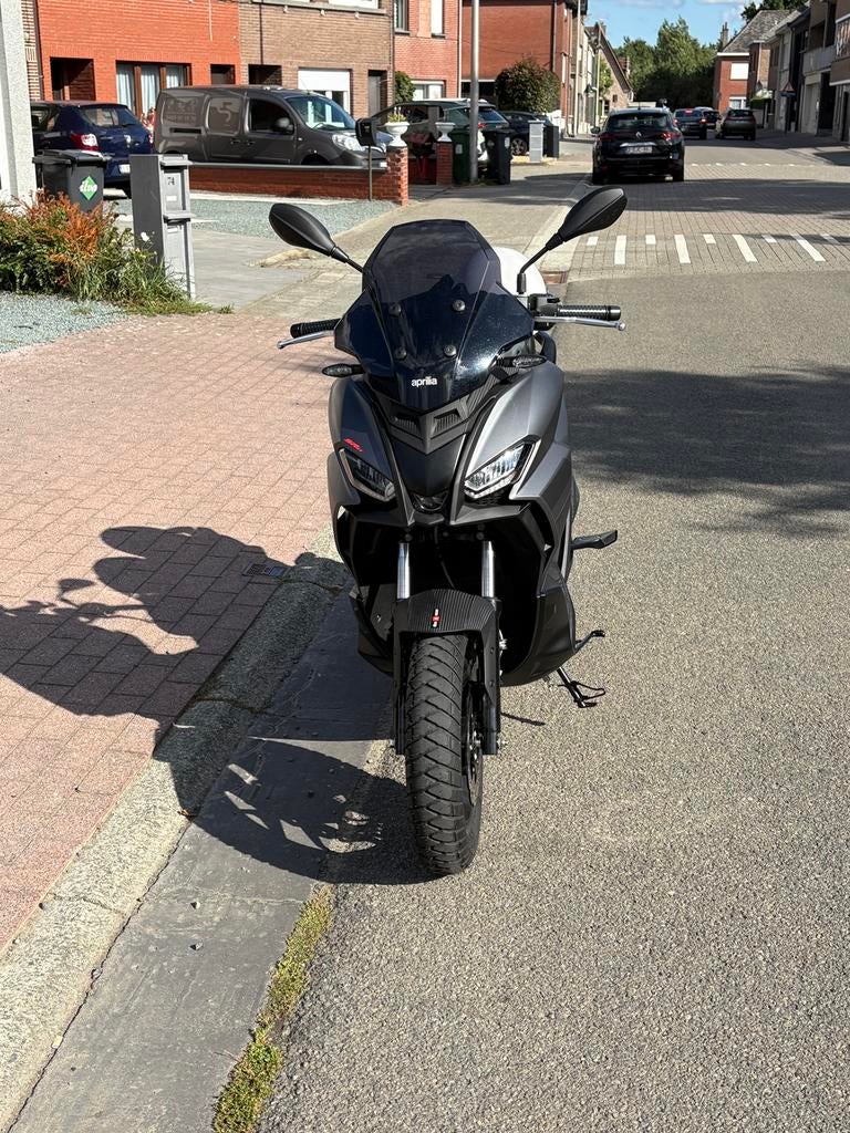 Aprilia SR GT 125, Vélos & Vélomoteurs, Scooters | Aprilia, Autres modèles, Enlèvement ou Envoi, Comme neuf