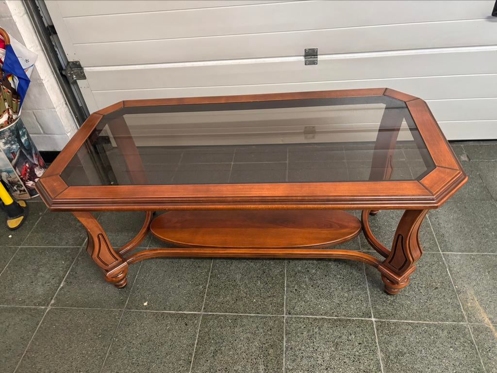 Mooie, stevige salontafel Kerselaar, Ophalen
