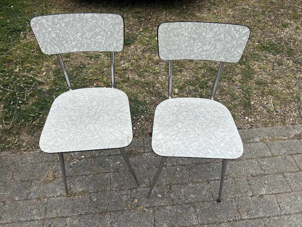 2 chaises de cuisine vintage en formica amusantes, Enlèvement
