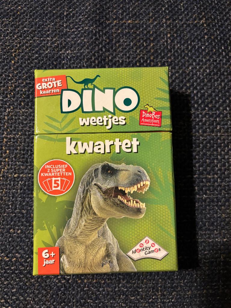 Dino weetjes kwartet (6 plus )., Verzamelen, Ophalen of Verzenden, Zo goed als nieuw, Kwartet(ten)