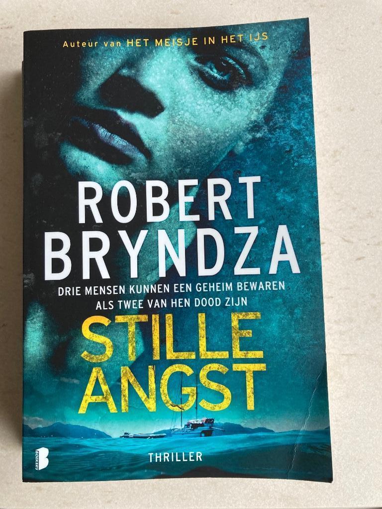 Boek Stiile Angst, Ophalen of Verzenden, Zo goed als nieuw, Robert Bryndza