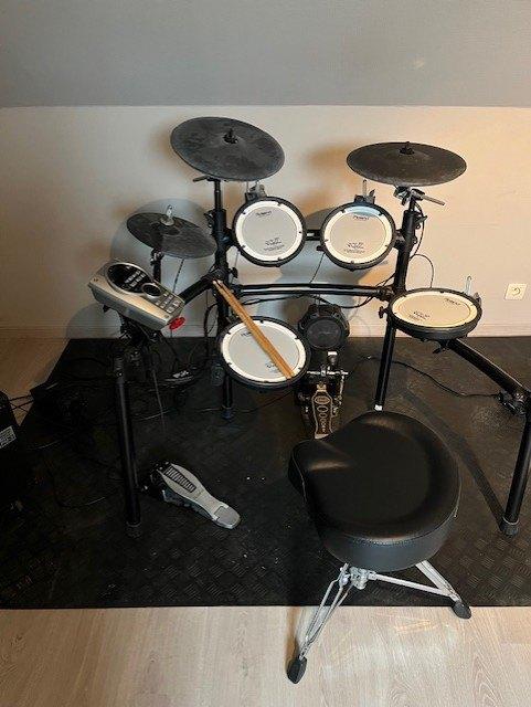 drum, Ophalen, Zo goed als nieuw, Roland, Elektronisch