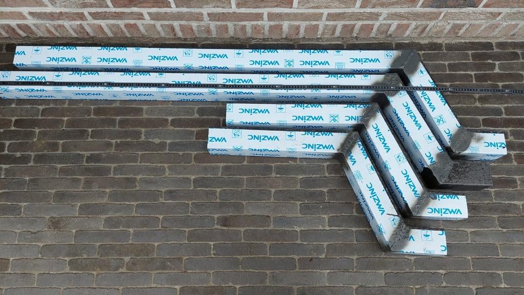 Zinken regenbuizen zwart, Doe-het-zelf en Bouw, Ophalen, 60 tot 80 mm, Zo goed als nieuw, Zink