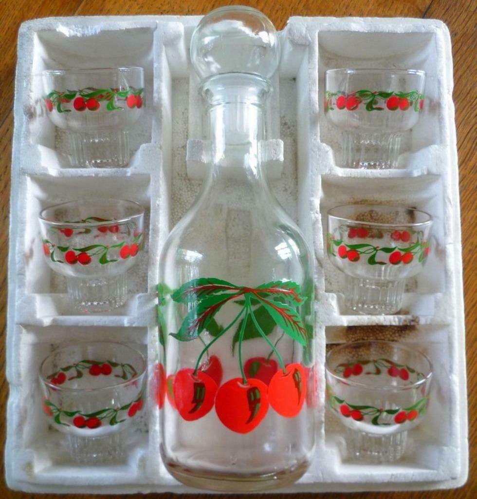 Carafe et verres aux cerises vintages, Enlèvement ou Envoi