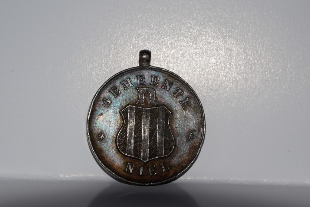 Zilveren medaille gemeente Niel - Prijskamp trapwielen 1891, Postzegels en Munten, Penningen en Medailles, Ophalen of Verzenden