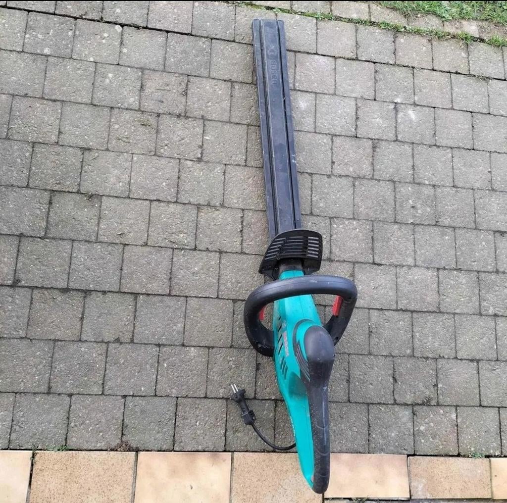 Particulier vend taille haie électrique, Enlèvement, Comme neuf, Électrique