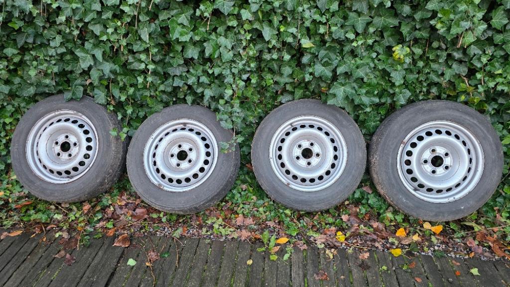 Zomerset Vw Transporter 205-65-16 C 107-105T Hankook, Auto-onderdelen, Banden en Velgen, 16 inch, Band(en), Zomerbanden, Bestelwagen