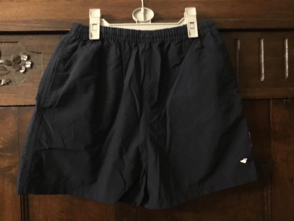 Nieuwe blauwe sportshort van Inesis, maat 36, Blauw, Inesis, Nieuw, Ophalen of Verzenden