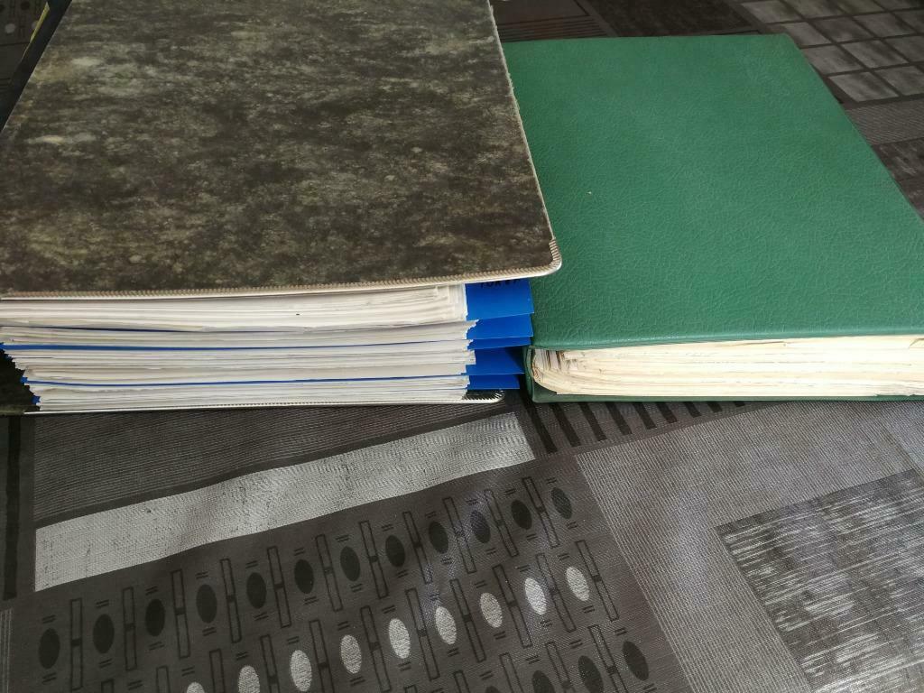 tientallen Service manuals in 2 mappen, Ophalen of Verzenden, Gebruikt