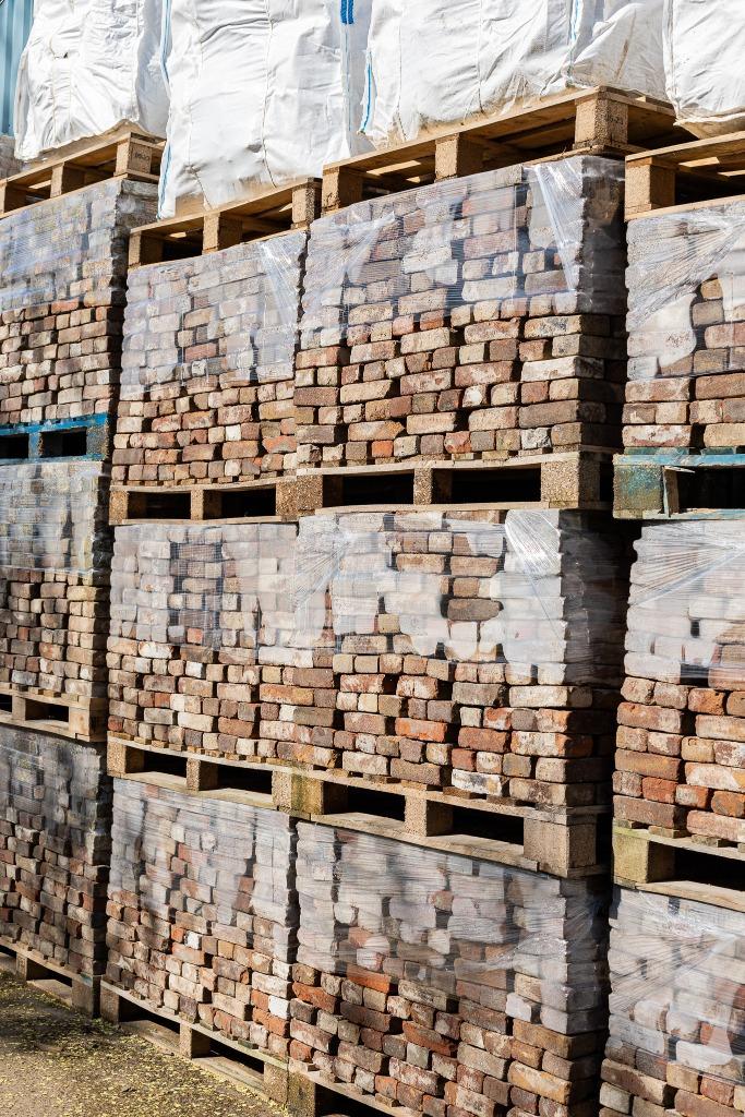 Oude bakstenen vormbak rood paars bruin 600.000 stuks!, Ophalen of Verzenden, Gebruikt, Bakstenen