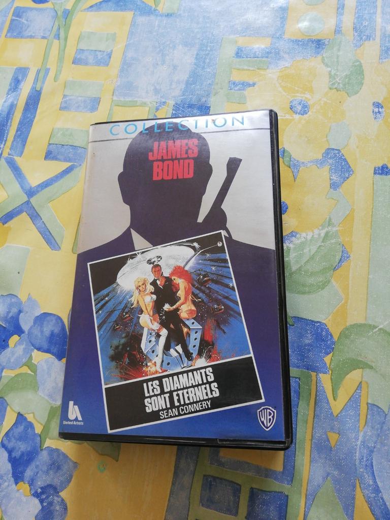 VHS. James Bond. Les diamants sont éternels. No7., Enlèvement ou Envoi, Comme neuf