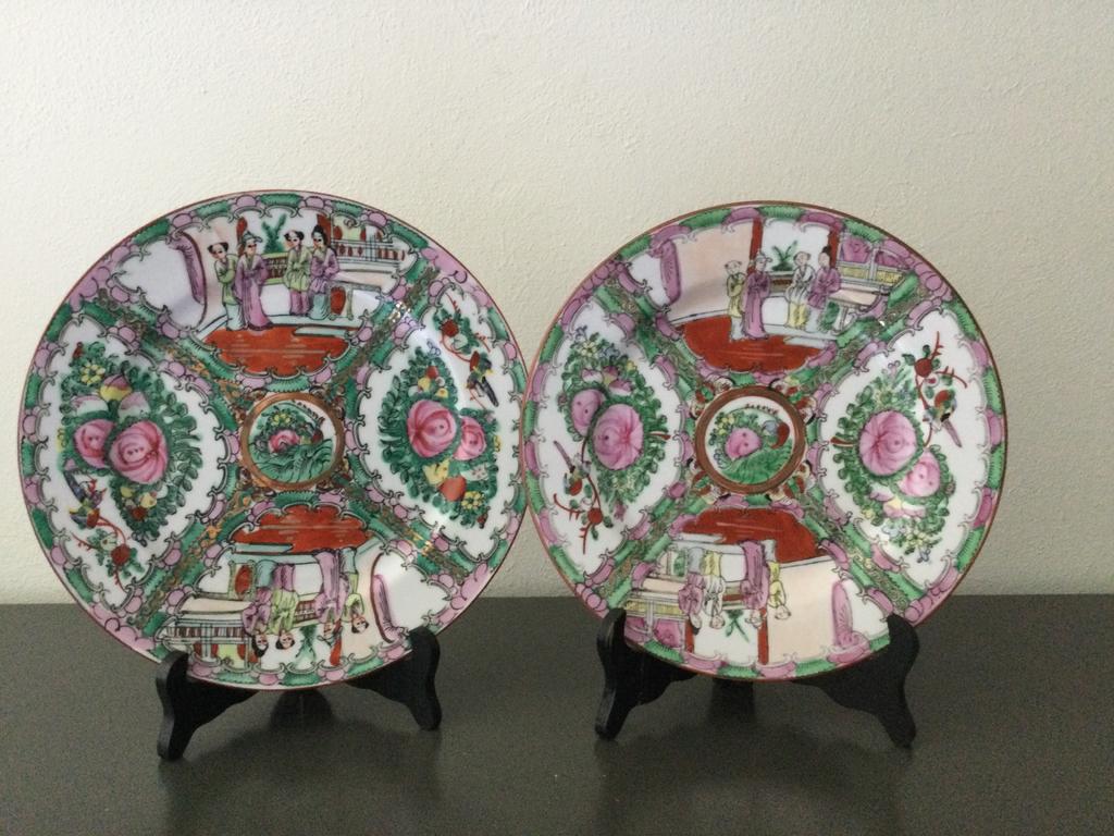 2 Chinese porseleinen sierborden, Enlèvement ou Envoi