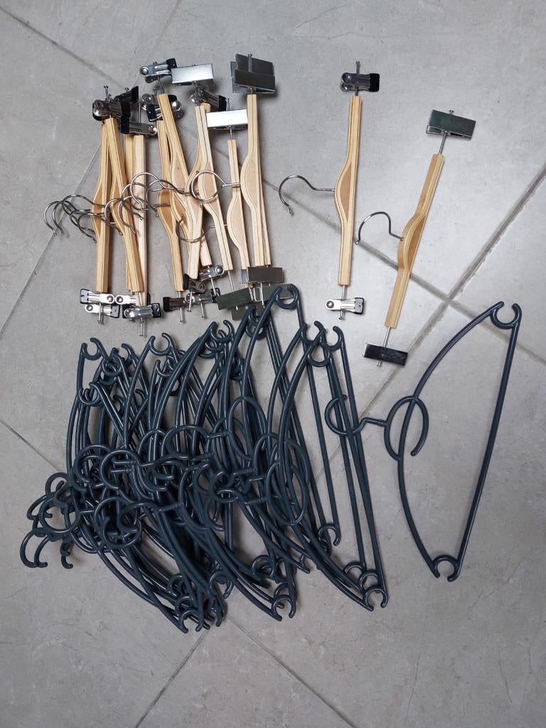 Kleer hangers, Kleding | Dames, Ophalen of Verzenden, Zo goed als nieuw