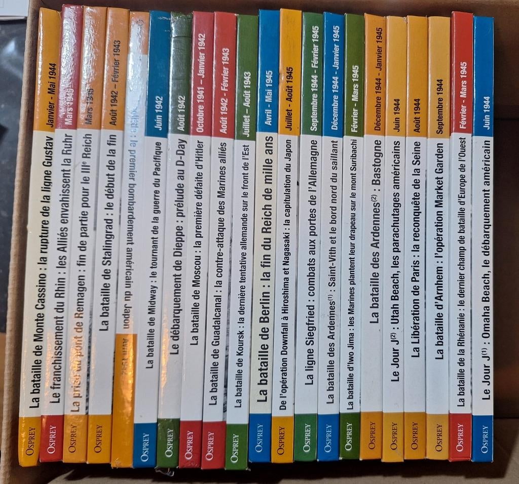 21 encyclopedieën over de veldslagen 39-45, Ophalen of Verzenden, Zo goed als nieuw