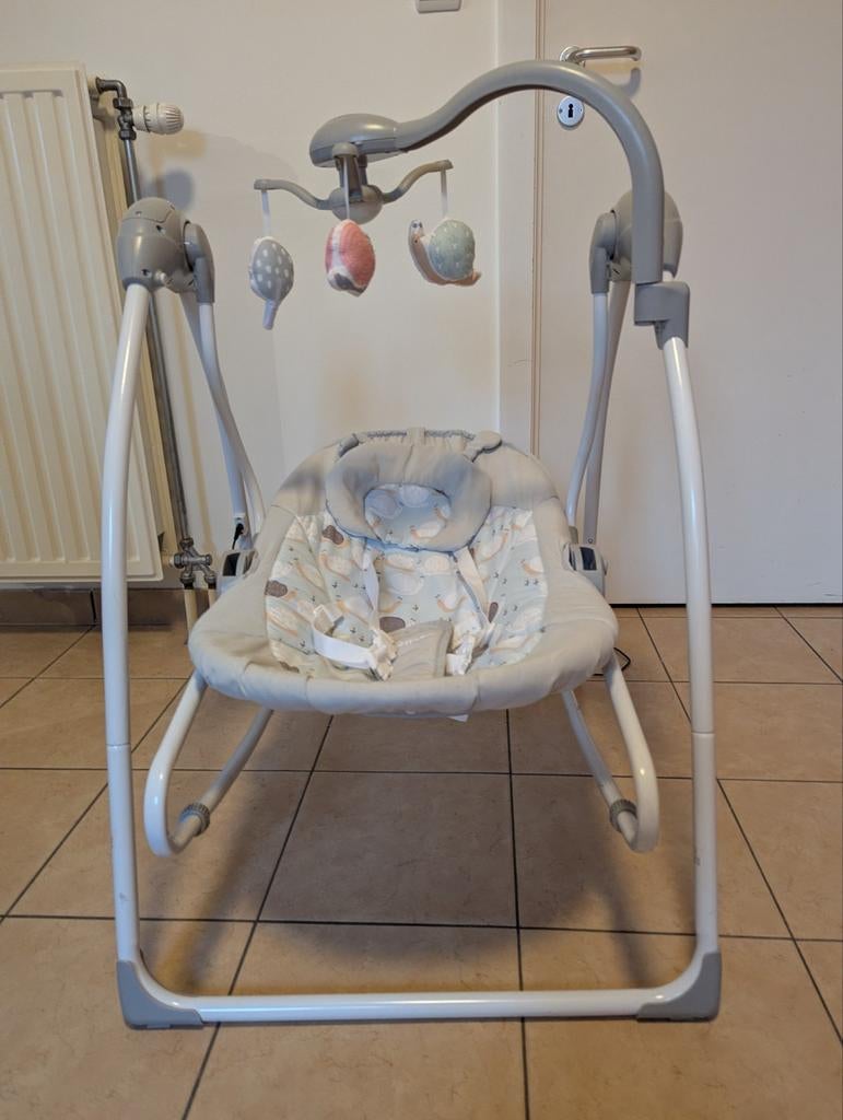 Babycare ligstoel met draaibare mobiel, Ophalen, Zo goed als nieuw, Verstelbaar