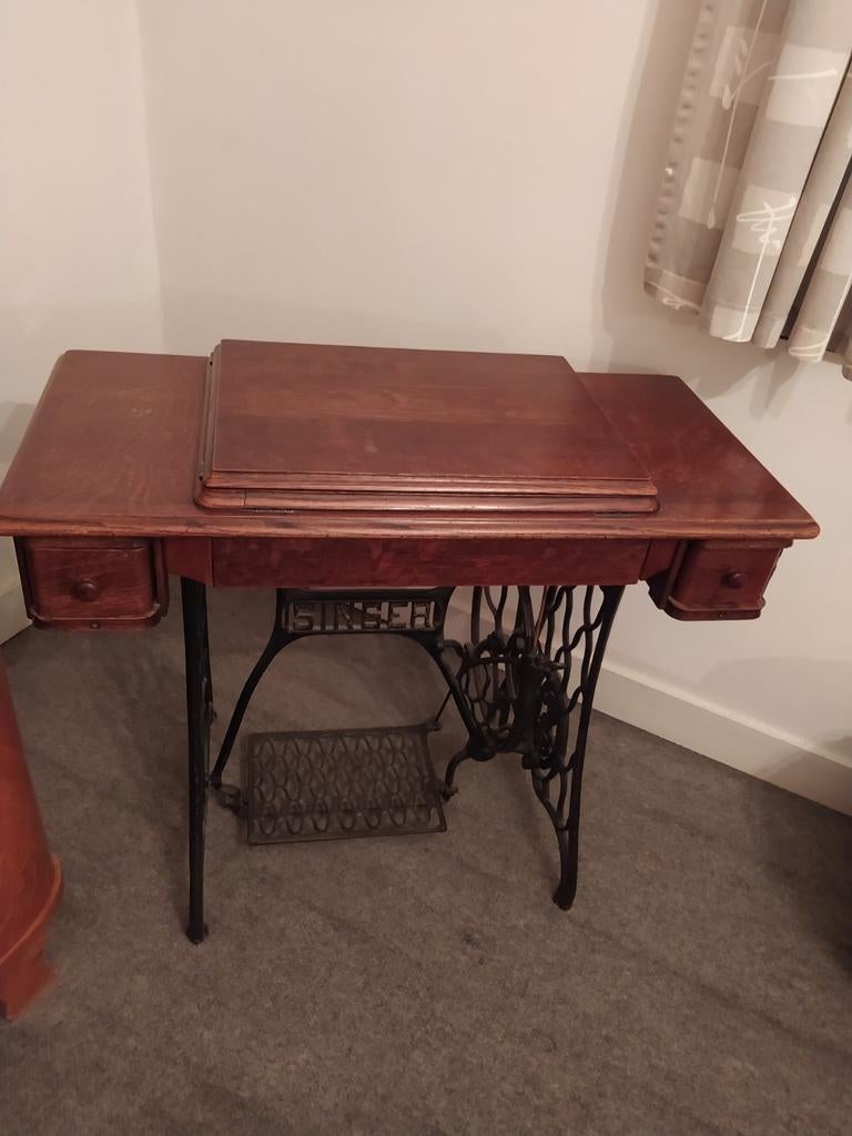 Ancienne machine  à coudre Singer ., Enlèvement