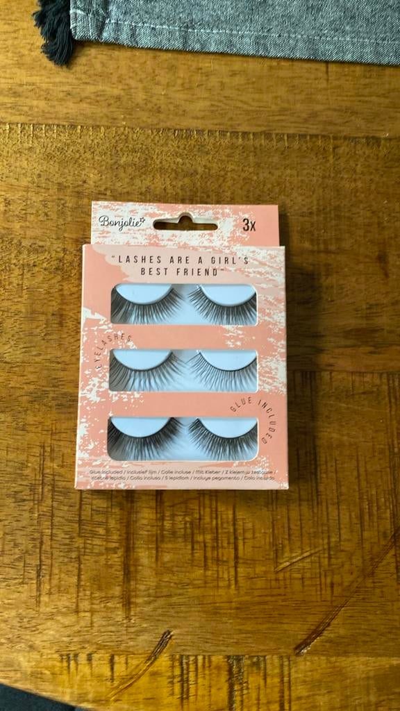 3 x faux cils, Enlèvement ou Envoi, Comme neuf