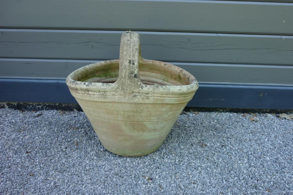 Bloempot in de vorm van een mand (terra cotta)), Tuin en Terras, Gebruikt, Minder dan 40 cm, Overige vormen, Ophalen