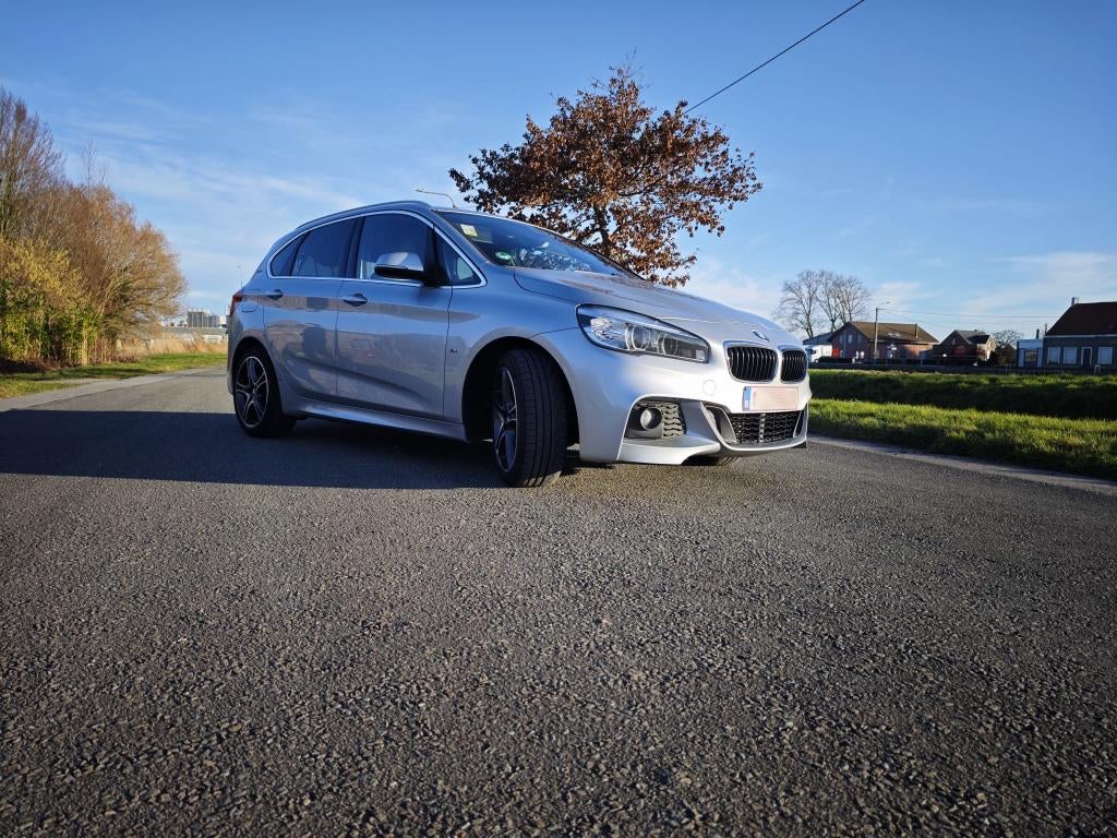 BMW 225 XE IPerformance - M Sport (full option), Auto's, BMW, Automaat, Monovolume, USB, Bedrijf