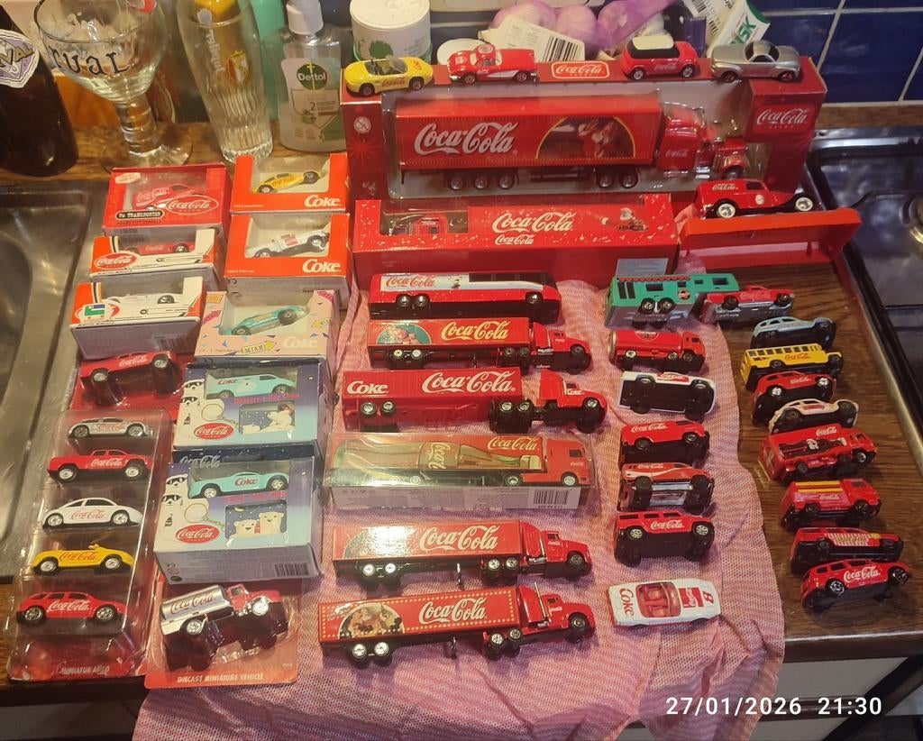 Set van 43 COCA-COLA miniatuurvoertuigen., Ophalen of Verzenden, Zo goed als nieuw, Auto, Overige merken